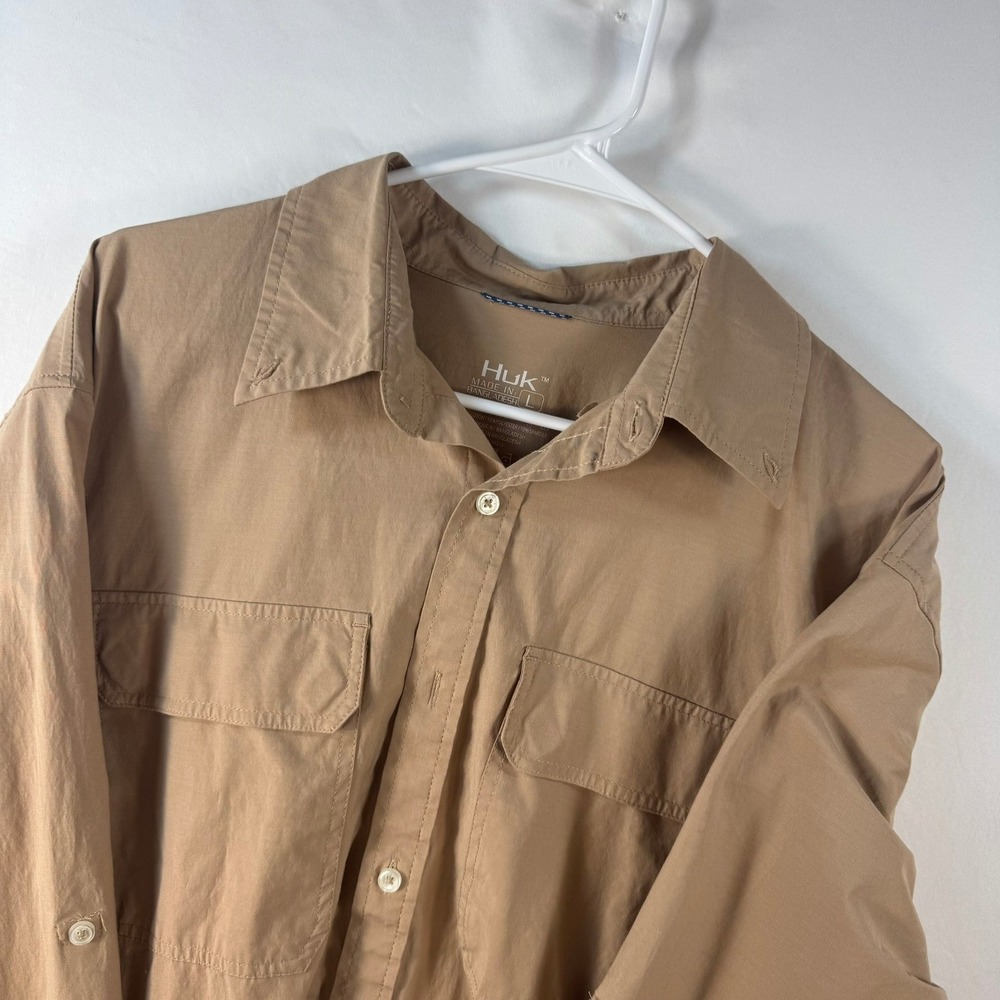 Huk Mens Large Tan Fishing Shirt Long Sleeve Roll Tab Vent Back Button Down L
